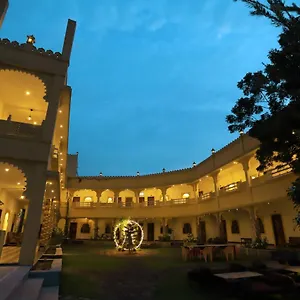 Resort Riviera Madaar